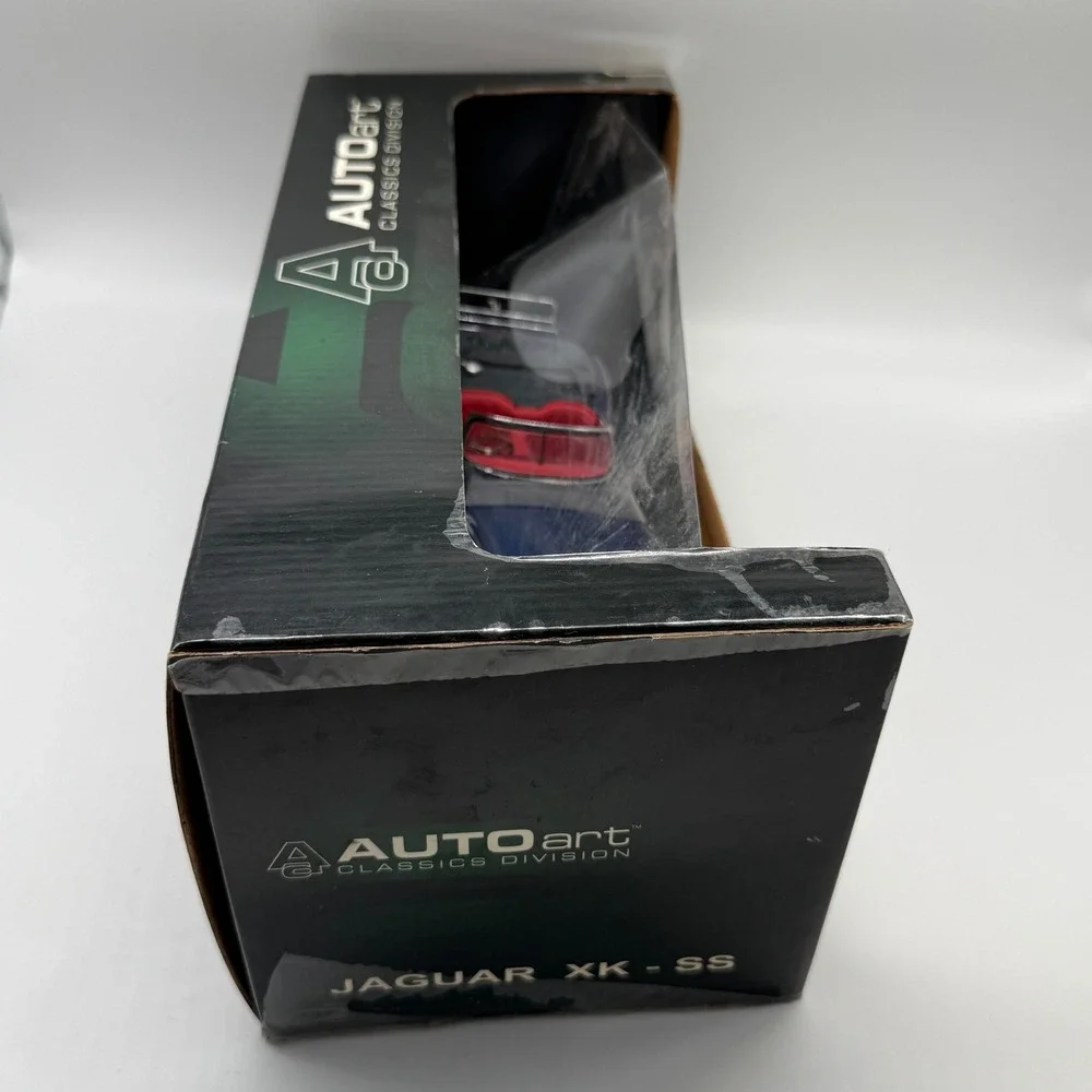 AUTOart Jaguar XK-SS 1956 Diecast Model 1:18 Blue Classics Division 73510